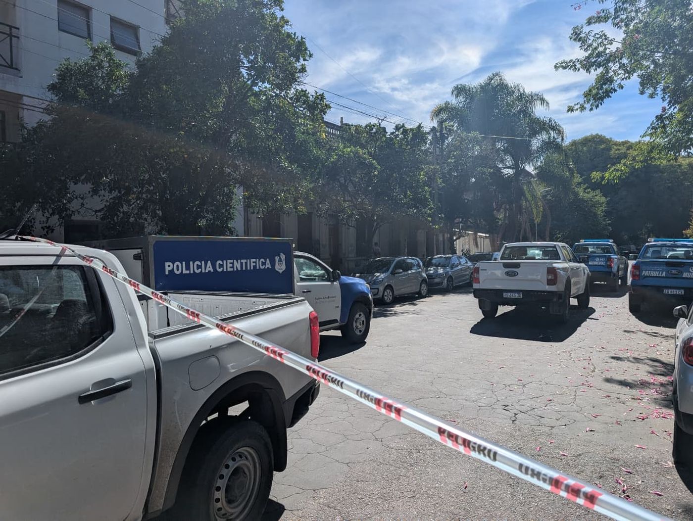 Operativo por la bebé muerta en la Facultad de Arquitectura (1)