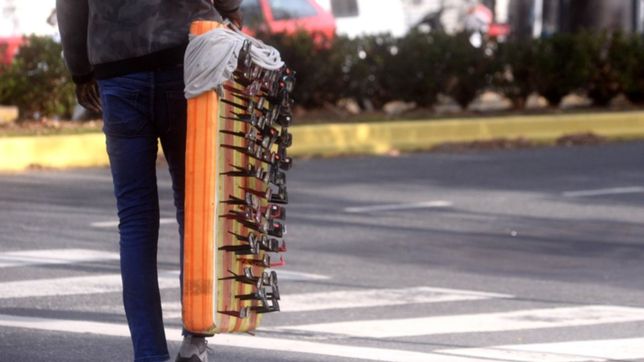 la municipalidad reunio a comerciantes para avanzar contra la venta ilegal en la plata