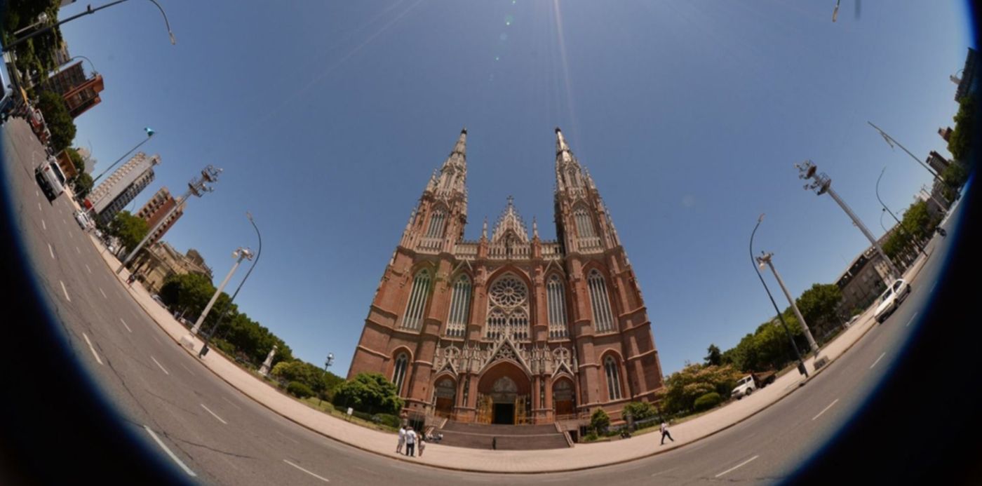 1588806711925.jpg?x=7&y=268&width=1489&height=745&rotate=0&scaleX=1&scaleY=1&ow=1500&oh=1021&&cw=1920&ch=950