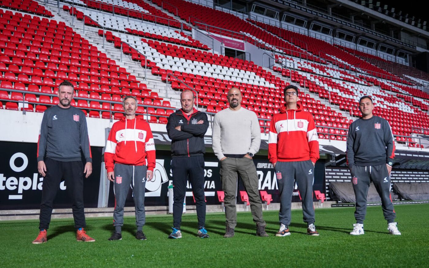 Estudiantes fútbol juvenil.jpg