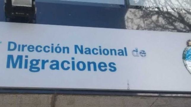 el gobierno derogo el decreto que expulsaba del pais a extranjeros con causas judiciales