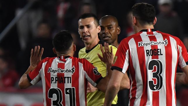 el polemico arbitro que le trae malos recuerdos a estudiantes y que dirigira un partido clave para el pincha