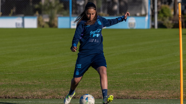 la historia de vida de catalina, la futbolista platense con compromiso social que brilla en river y la seleccion