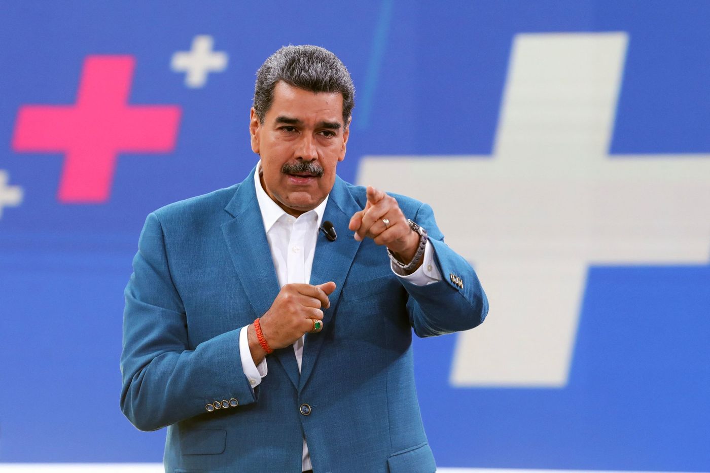 Nicolás Maduro fue detenido en medio de una fugaz y violenta intervención, que terminó con al menos 80 víctimas fatales