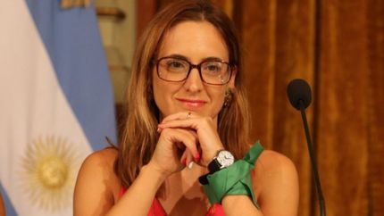 La ministra de Trabajo bonaerense tiene coronavirus y se encuentra con síntomas leves