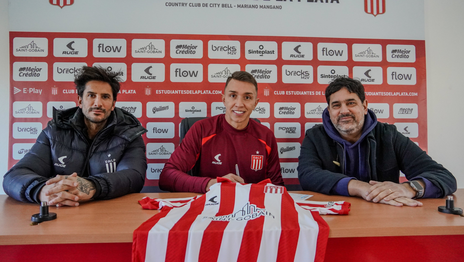 Fernando Muslera firmó su contrato y es nuevo jugador de Estudiantes