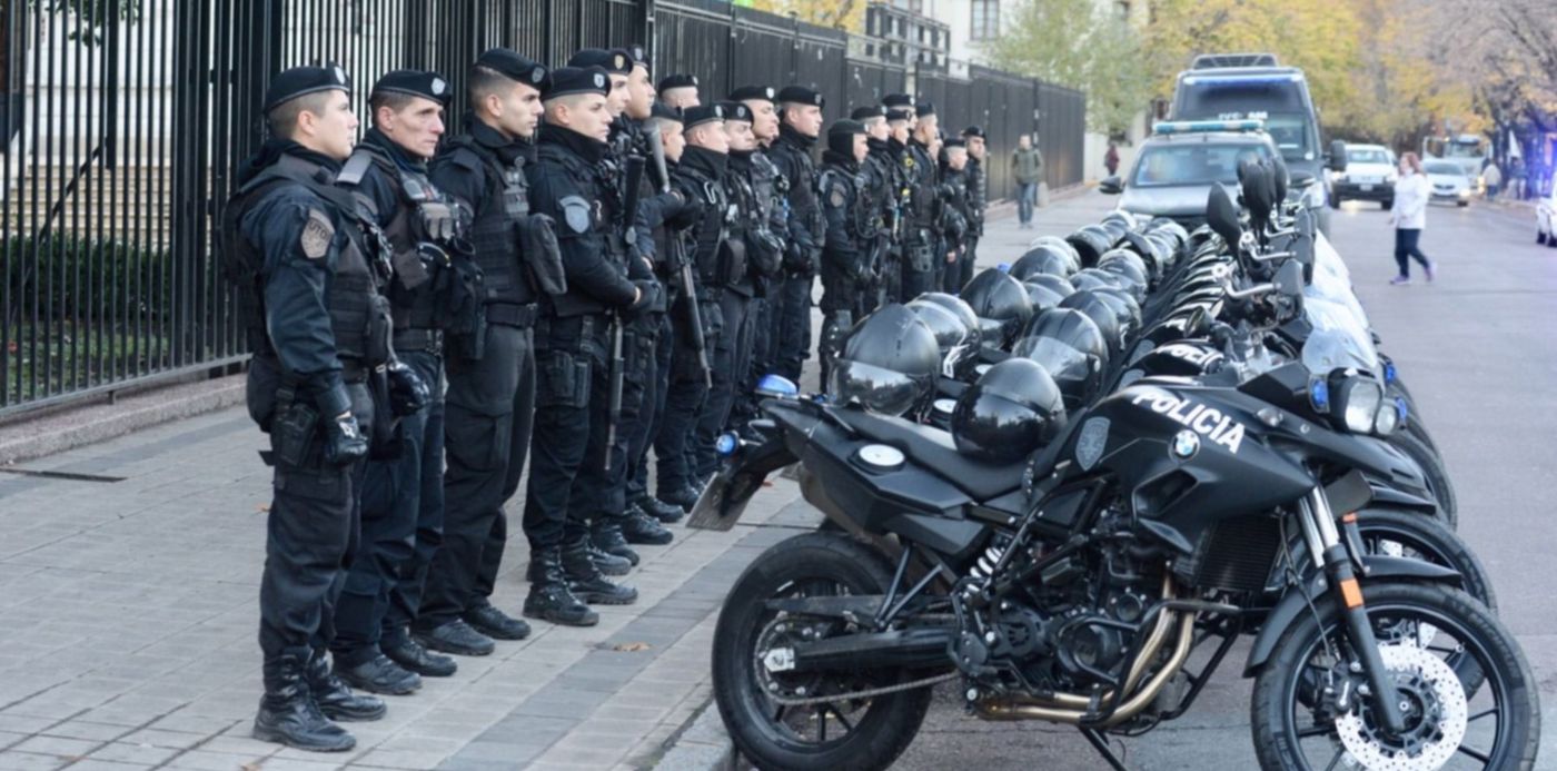 1559926772313.jpg?rotate=0&scaleX=1&scaleY=1&ow=1500&oh=996&x=7&width=1489&height=744&y=147&&cw=1920&ch=950