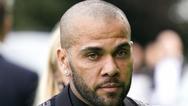 dani alves fue absuelto del delito de agresion sexual