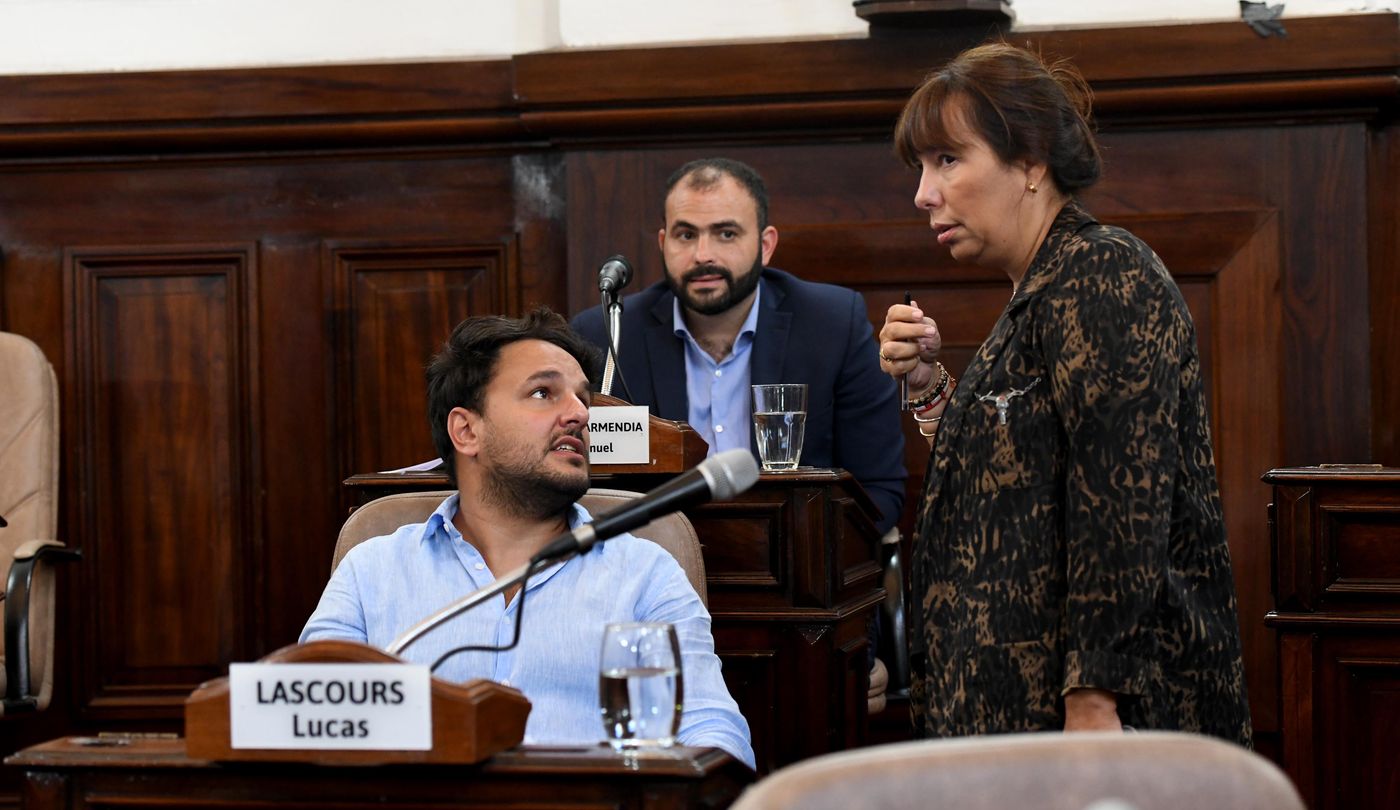 concejo deliberante primera sesion 2024 Lascours Martínez Garmendia Barcia.JPG