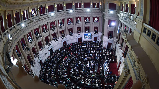 el violento cruce de un diputado que es docente en la unlp y espert