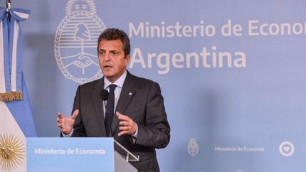 Massa anunció un programa de devolución del IVA sobre artículos de la Canasta Básica