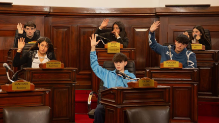 Se implementó por primera vez en La Plata una ordenanza de los estudiantes del Parlamento de la Juventud