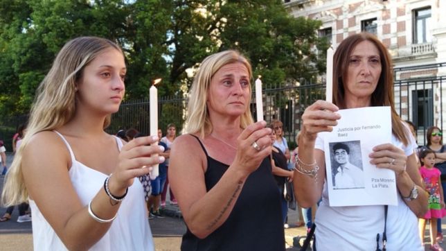 los platenses marcharon para pedir justicia por el crimen de fernando baez en villa gesell