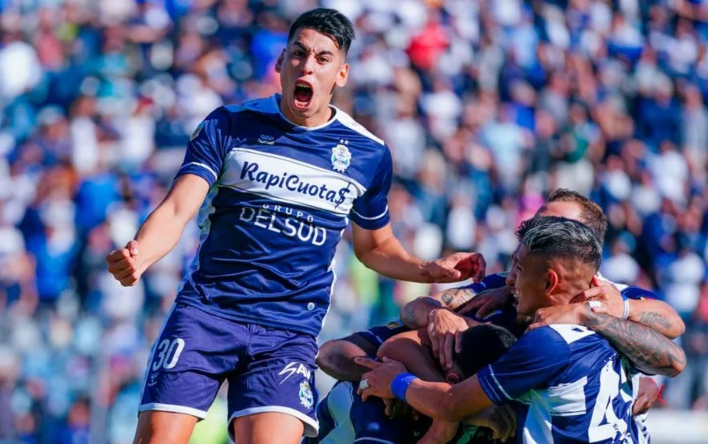 Agustín Cardozo, en pleno festejo de gol de Gimnasia. Agustín Cardozo, en pleno festejo de gol de Gimnasia.