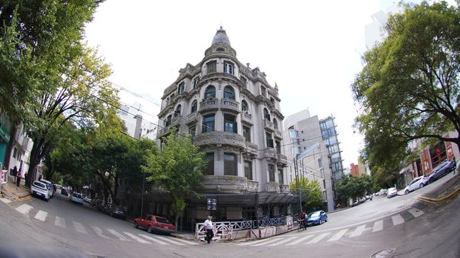 la historica casa rocca quedo envuelta en un conflicto por obras que amenazan su futuro