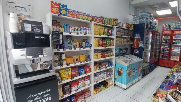Cierra un conocido minimarket de La Plata y su dueña se despidió de los clientes: Cuesta soltar