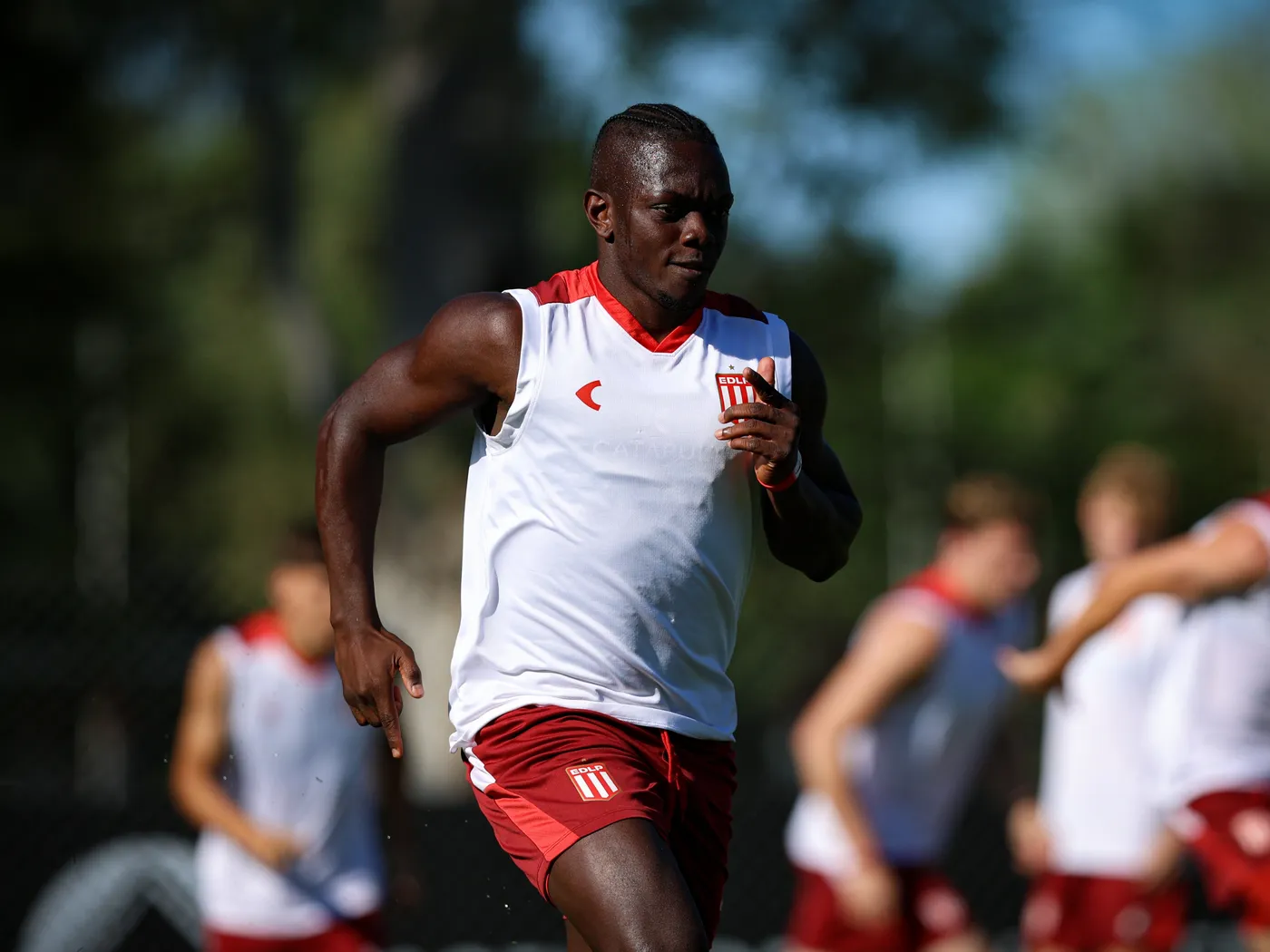 Entrenamiento Estudiantes González Cetré
