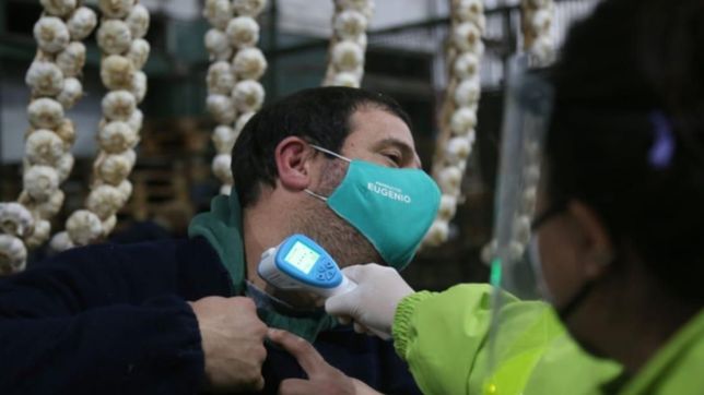 un nuevo fallecido y 133 contagiados con covid-19 en la plata