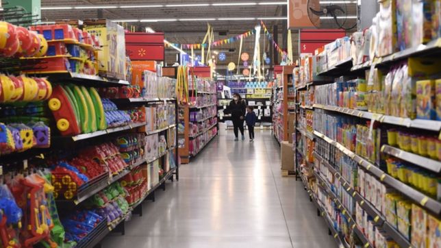 una conocida cadena de supermercados busca mas de 20 nuevos trabajadores