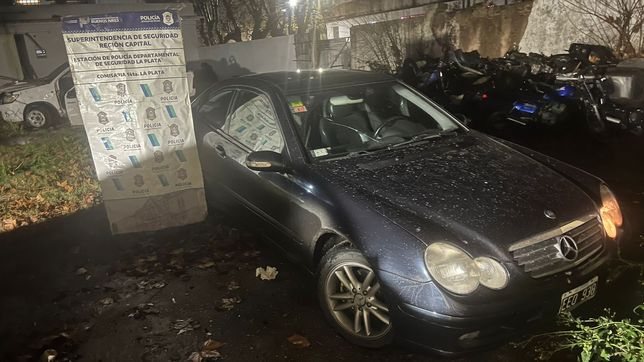 corria picadas en un mercedes benz, intento coimear a la policia con medio millon de pesos y termino preso