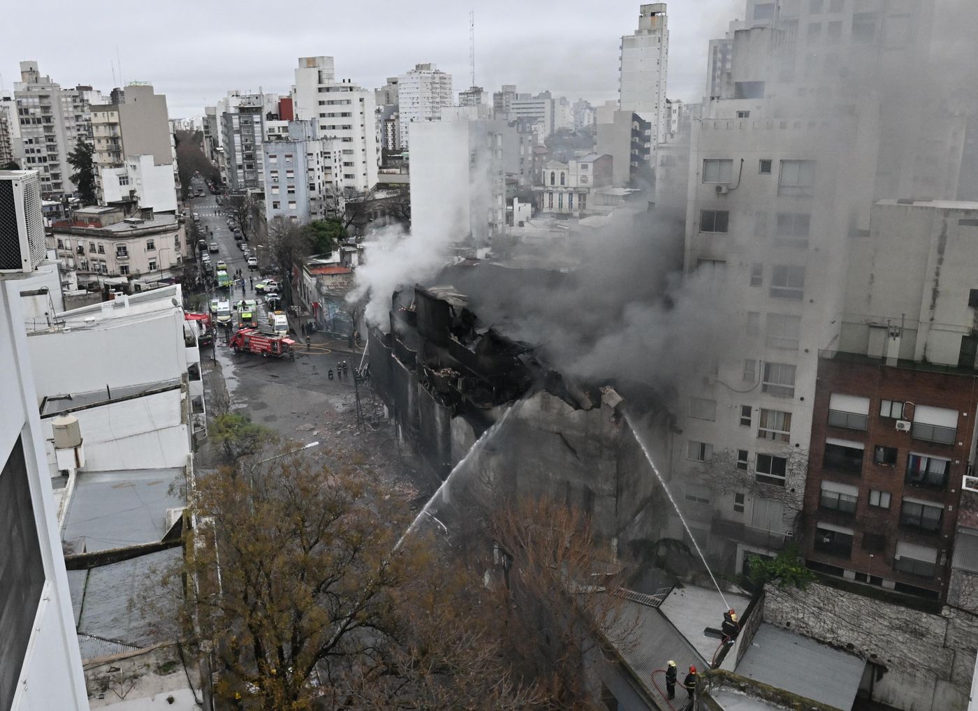 Incendio y derrumbe en diagonal 77 (9)
