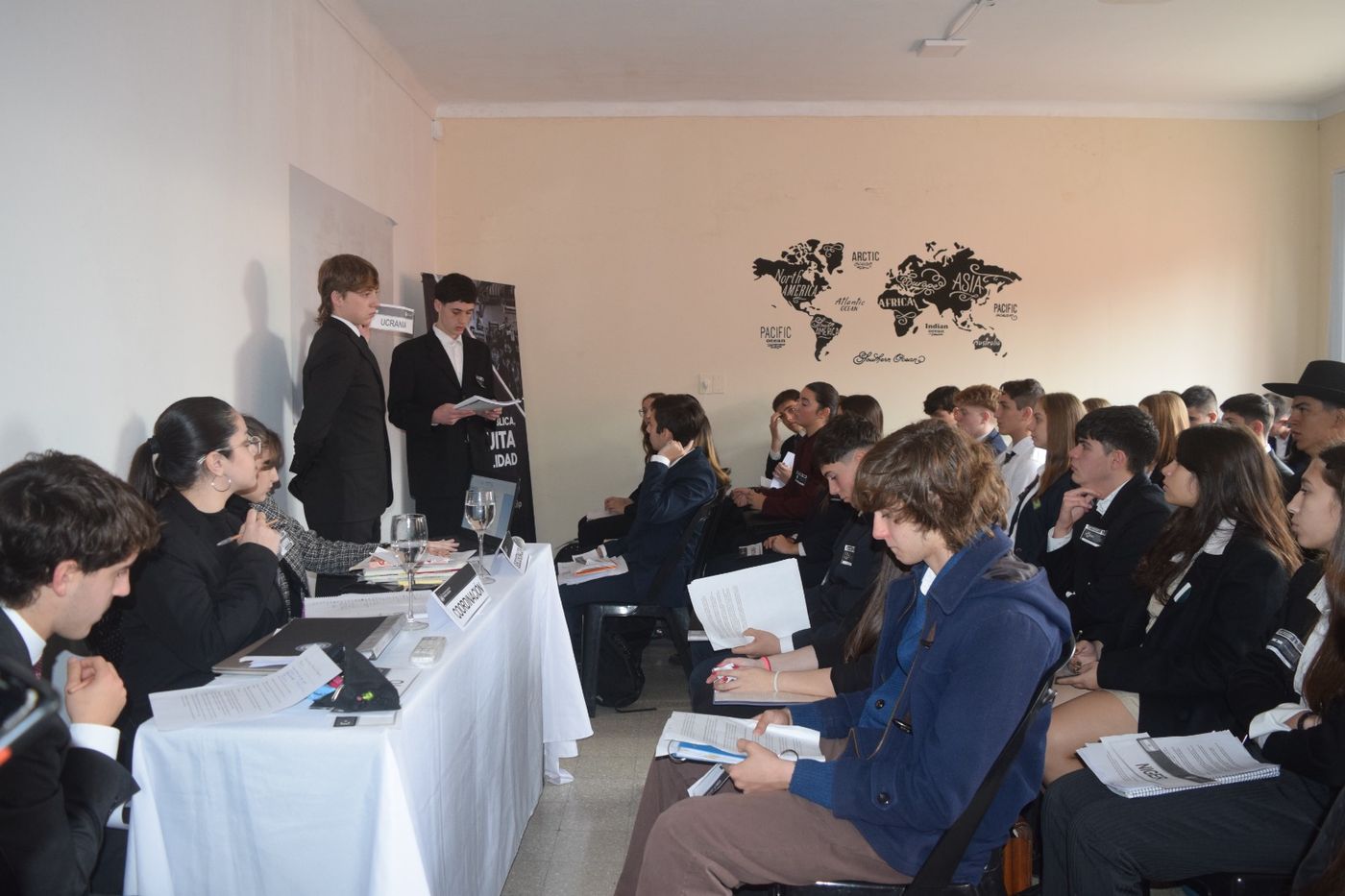 Participaron más de 1500 estudiantes de 55 escuelas secundarias públicas y privadas de La Plata.