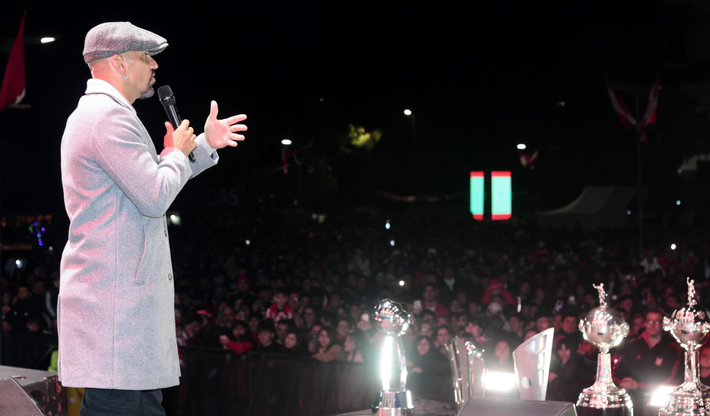 Juan Sebastián Verón festejos UNO