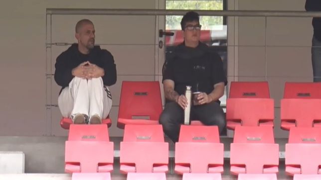 juan sebastian veron, presente en uno para ver a la reserva de estudiantes