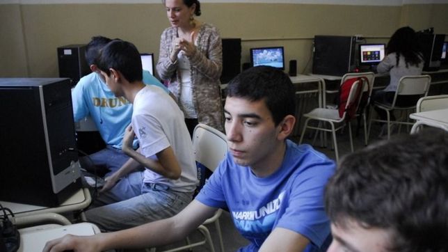 maestros 3.0: la unlp los capacitara en informatica y computacion