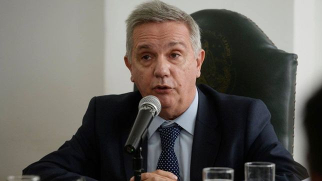 la respuesta del decano de derecho a la irregularidad en el padron: paso otras veces