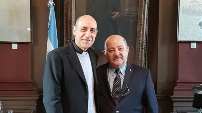 el arzobispo de la plata se paseo por facultades y comedores de la unlp