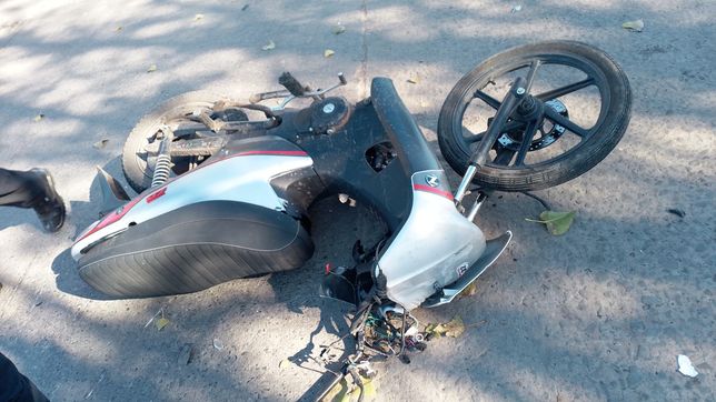 dos motociclistas murieron tras chocar de frente contra un auto en tolosa