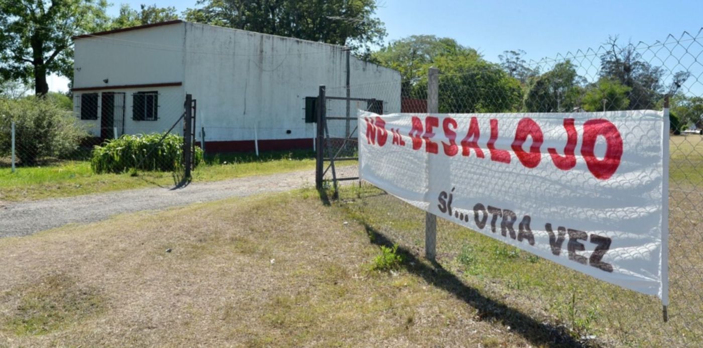 Desalojo clubes City Bell