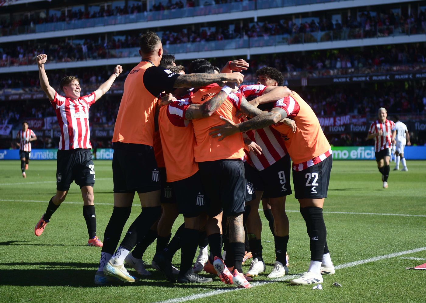 Estudiantes Gimnasia festejo gol