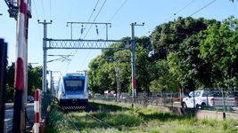 asi fue el accidente en las vias del tren roca en el que un motociclista se salvo de milagro asi fue el accidente en las vias del tren roca en el que un motociclista se salvo de milagro