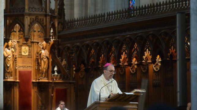 el arzobispo de la plata celebro la misa por la exaltacion de la cruz y los 106 anos de las hermanas canonesas