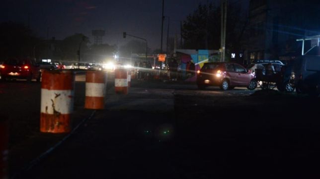 la peor cara del apagon de edelap: vecinos y comerciantes de la plata contra las cuerdas por los robos