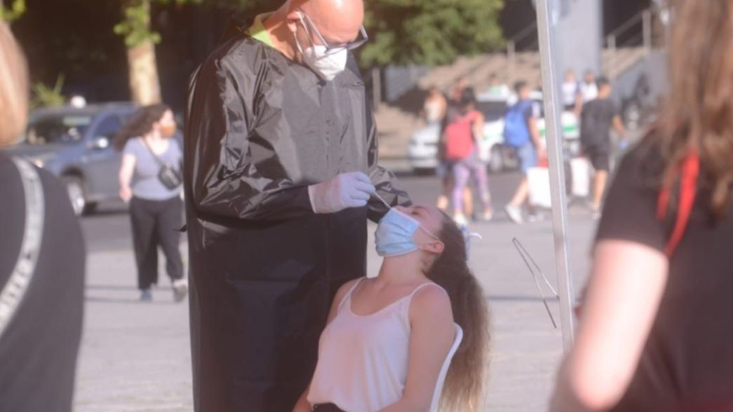 Fuerte suba de casos en La Plata: suman otro centro de testeos municipal