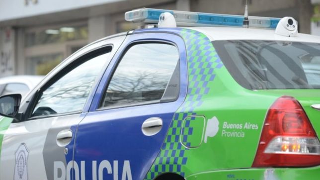motochorros armados causaron terror en un negocio de la plata y huyeron con la recaudacion