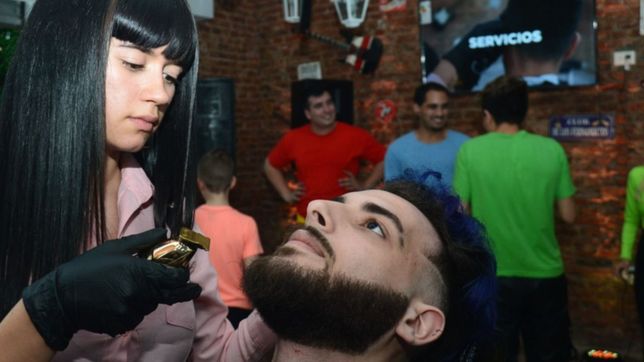 cortes, tragos y buena musica: gala abrio un nuevo salon con una innovadora propuesta en la plata