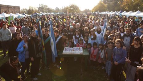 Arana celebró sus 139 años con una jornada popular y novedades sobre obras públicas Arana celebró sus 139 años con una jornada popular y novedades sobre obras públicas