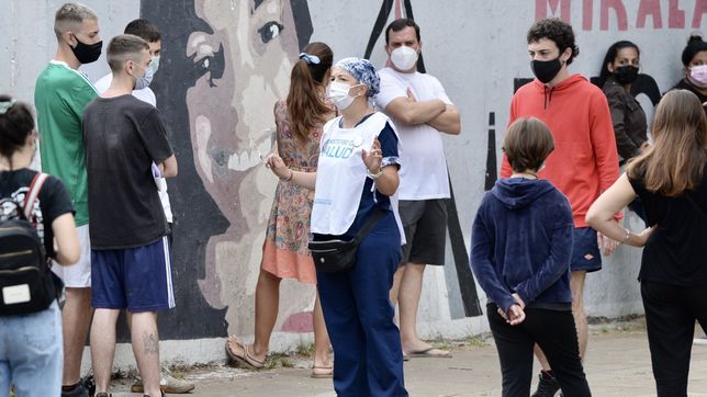crece el covid en la plata: los testeos se multiplican y aumenta el indice de positividad
