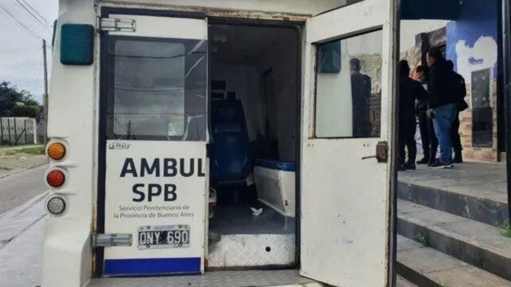 Fuga de película: un grupo comando rescató a un preso que traían a La Plata