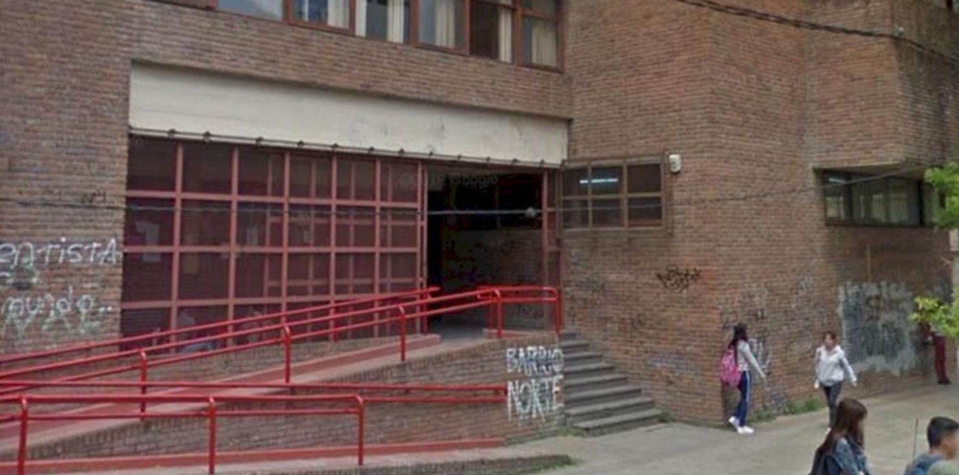 abrazo simbólico - escuela Manuel Belgrano Barrio Norte