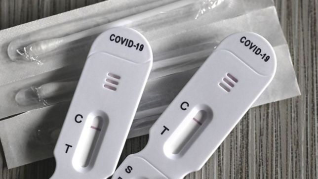 ¿cual es el test de covid-19 mas confiable, el de saliva o hisopado por nariz?