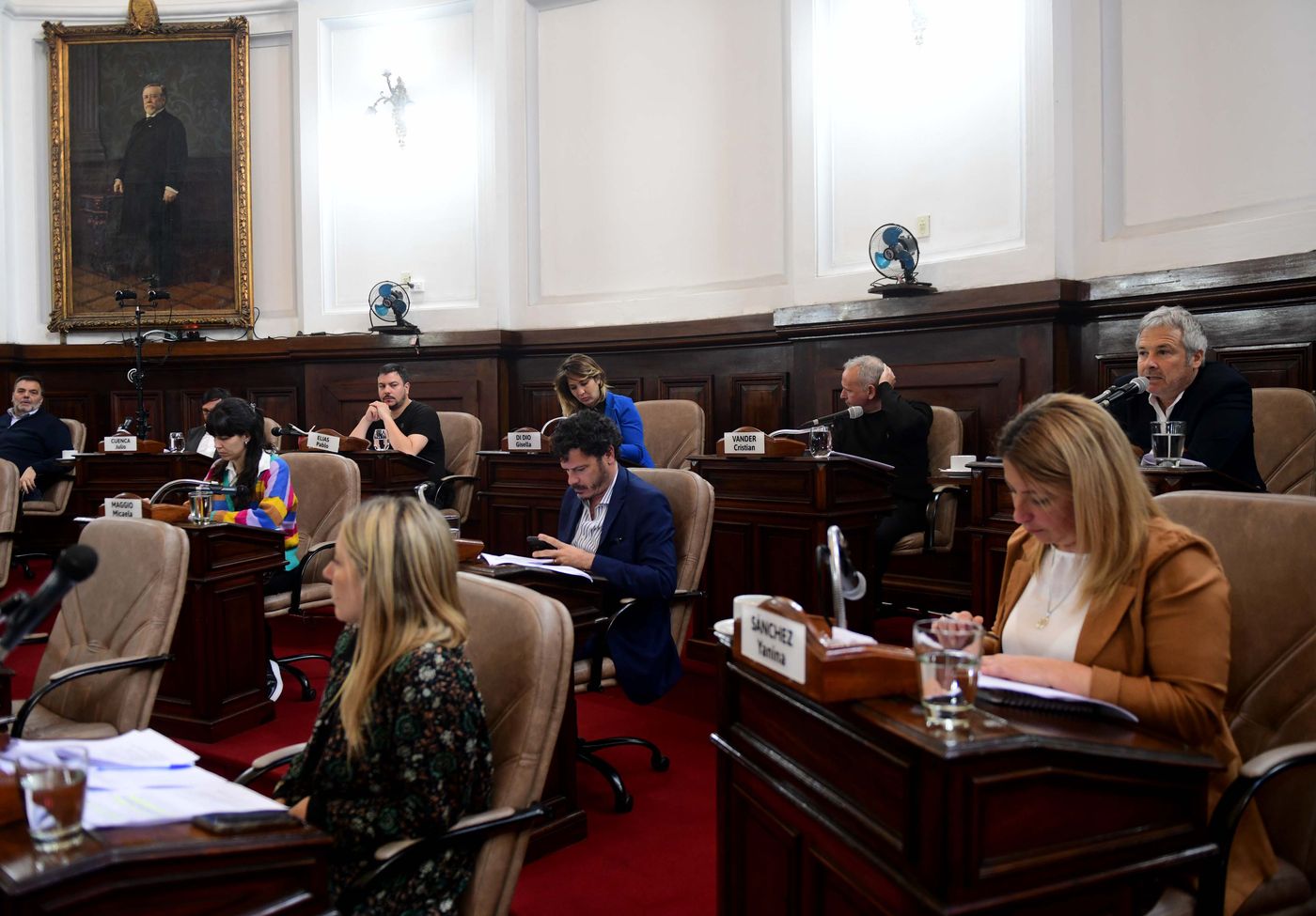 recinto concejo deliberante (2).jpg