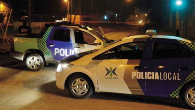 cuatro delincuentes sorprendieron y robaron a una pareja mientras dormia en la plata
