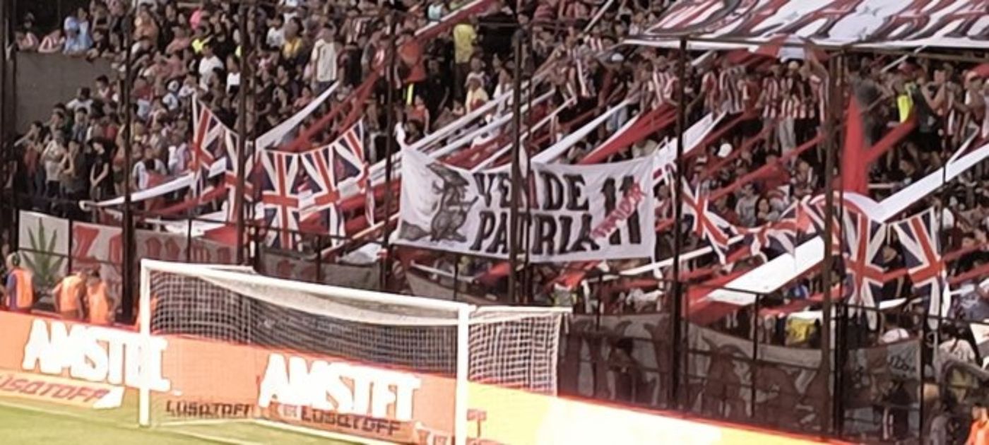 Hinchas Barracas Central Verón (1).jpg