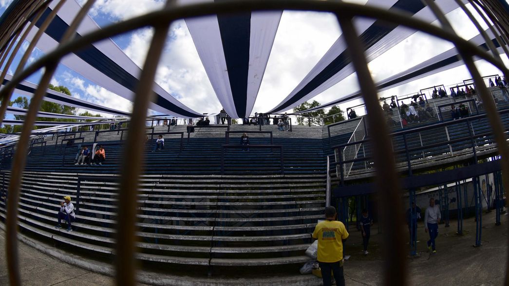 Detienen a un histórico barra de Gimnasia por amenazar con un arma a su expareja