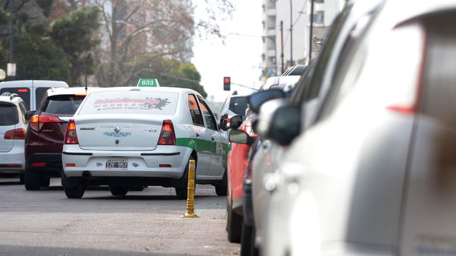 taxistas piden que se les anulen las fotomultas aplicadas por los cortes en las plazas